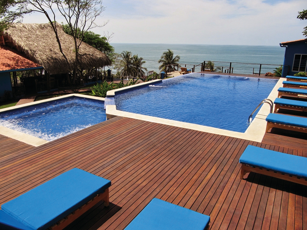 HARDWOOD POOL