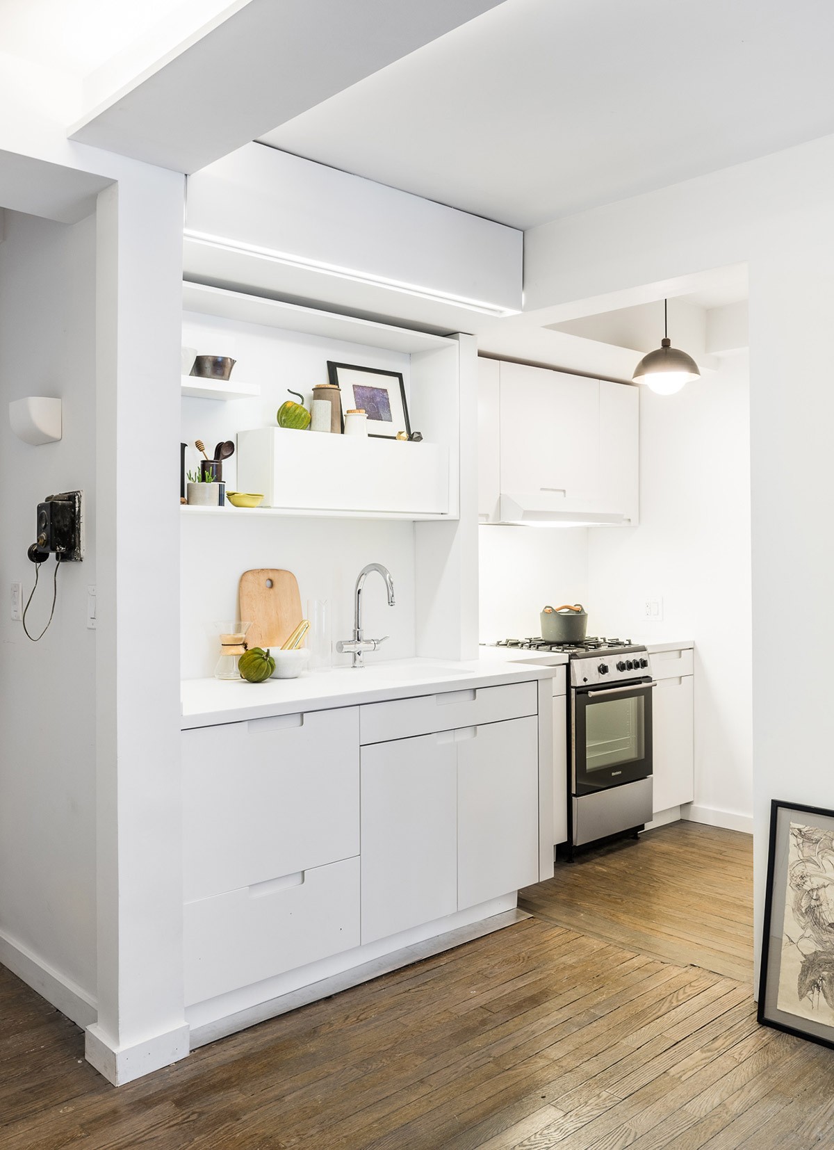 Small-modern-white-kitchen-designs